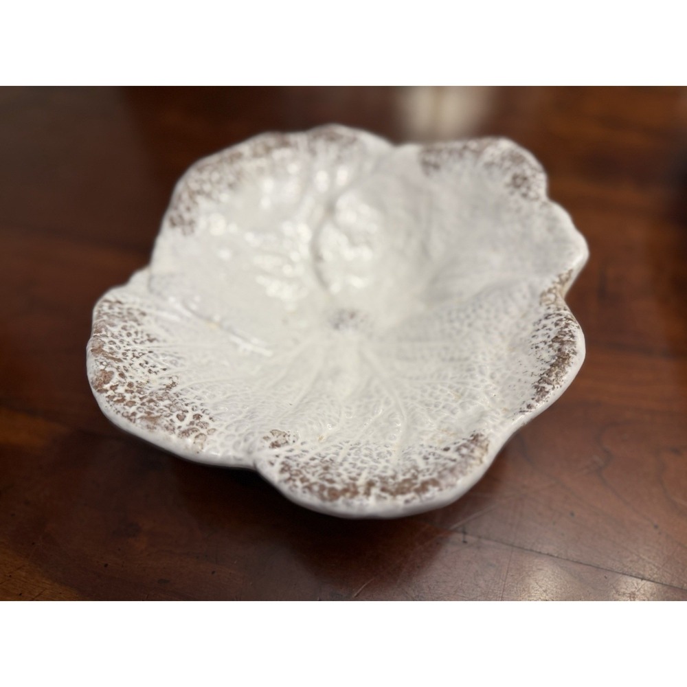 Vintage‎ White Majolica Cabbage Leaf Serving Bowl Textured Ruffled Brown Trim